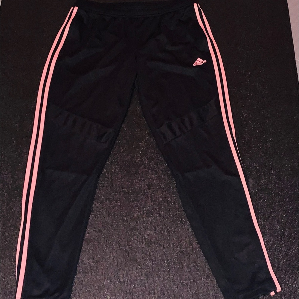 Women’s Adidas trio pants